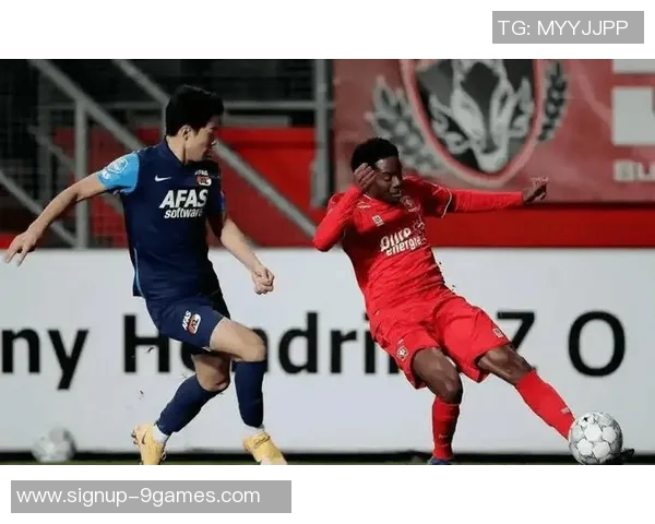 赫拉克勒与SBV精英激战正酣谁能在这场对决中笑到最后 赫拉克勒与SBV精英激战正酣谁能在这场对决中笑到最后